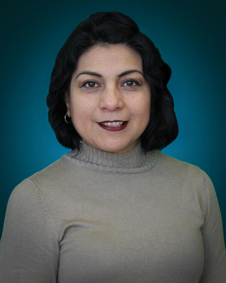 Lucy Final headshot